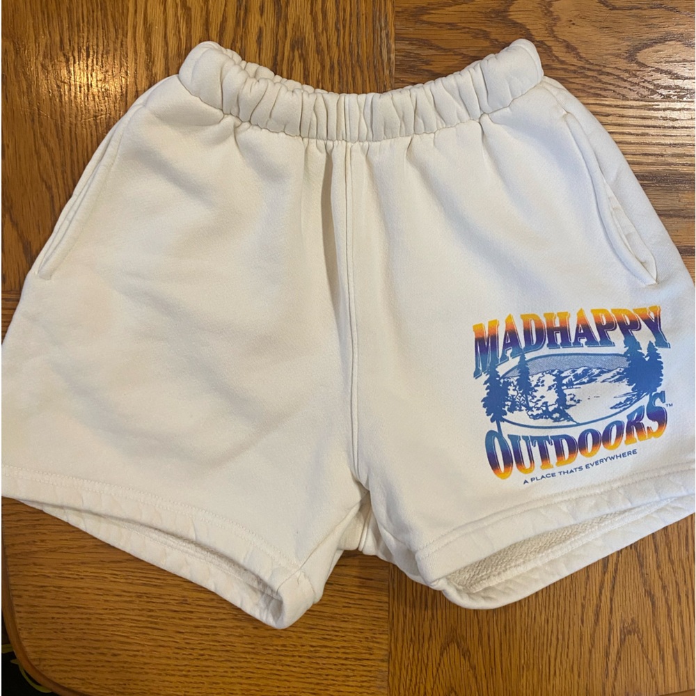 Mad happy outdoor shorts. Size small. Amazing condition!!!